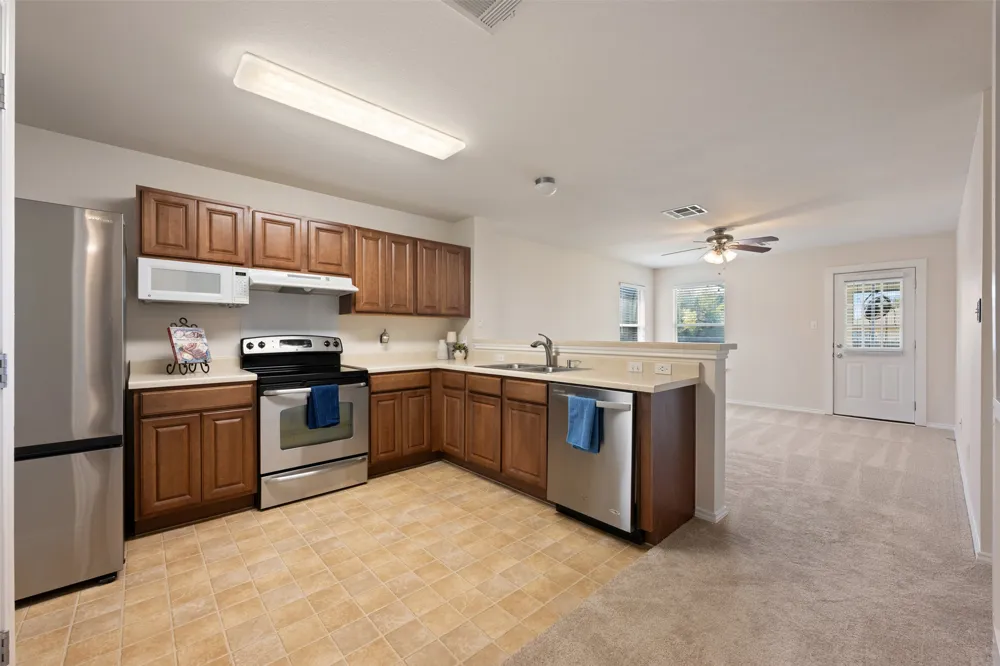 311 Phillips Street Hutto, TX 78634