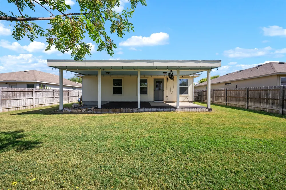 311 Phillips Street Hutto, TX 78634