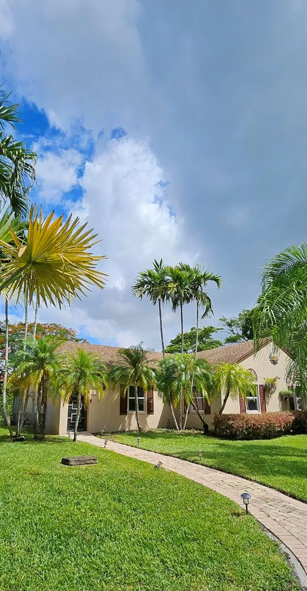 22390 SW 57th Circle E #22390 Boca Raton, FL 33428