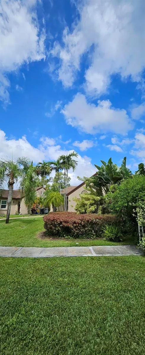 22390 SW 57th Circle E #22390 Boca Raton, FL 33428