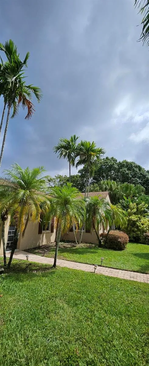 22390 SW 57th Circle E #22390 Boca Raton, FL 33428