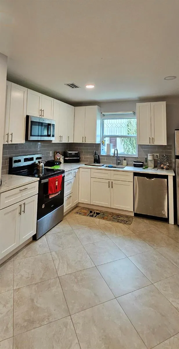 22390 SW 57th Circle E #22390 Boca Raton, FL 33428