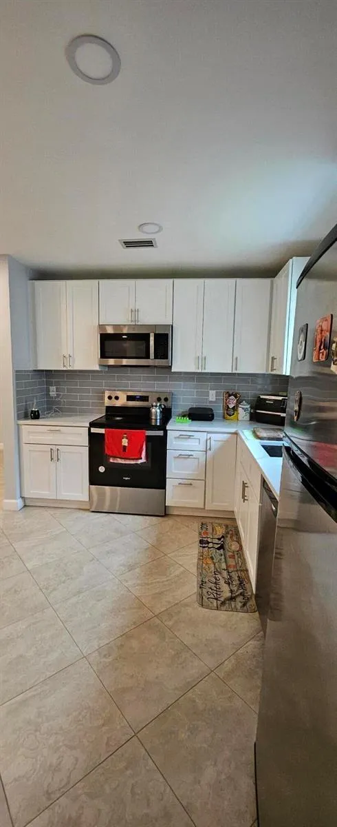 22390 SW 57th Circle E #22390 Boca Raton, FL 33428