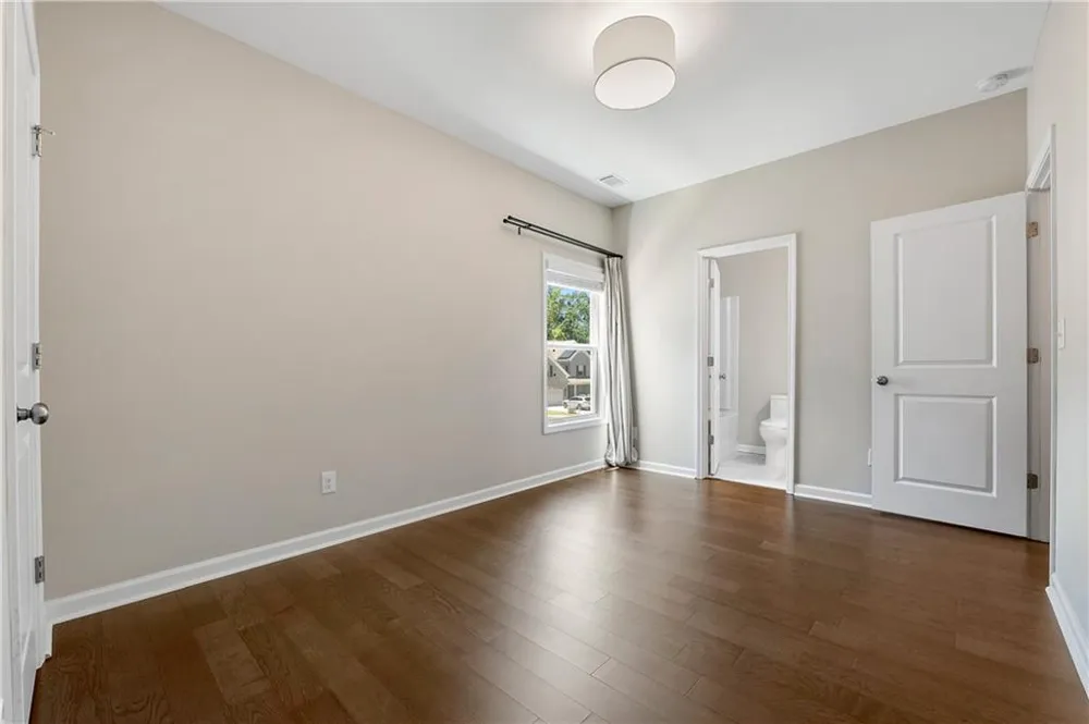 2049 Lakeview Bend Way Buford, GA 30519