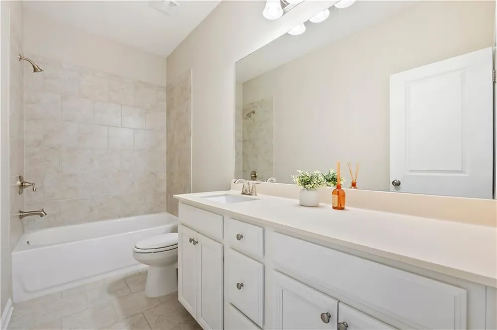 2049 Lakeview Bend Way Buford, GA 30519