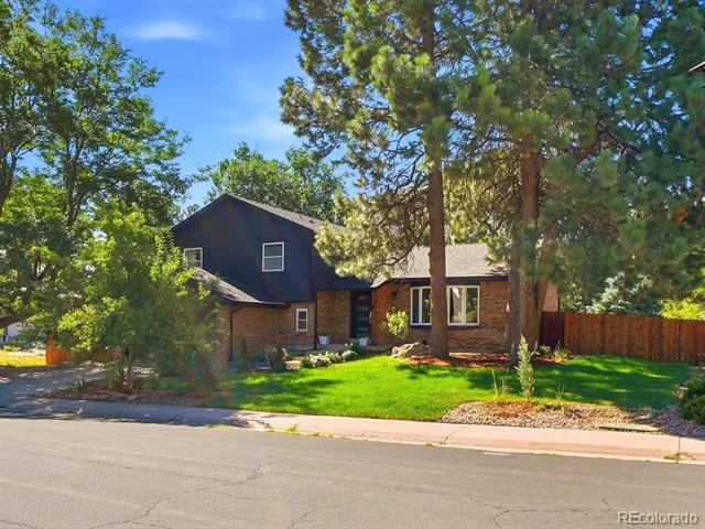 7551 S Madison Circle Centennial, CO 80122
