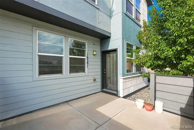 16291 Bolling Drive Denver, CO 80239