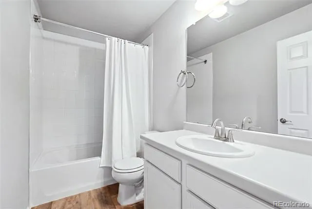 16291 Bolling Drive Denver, CO 80239