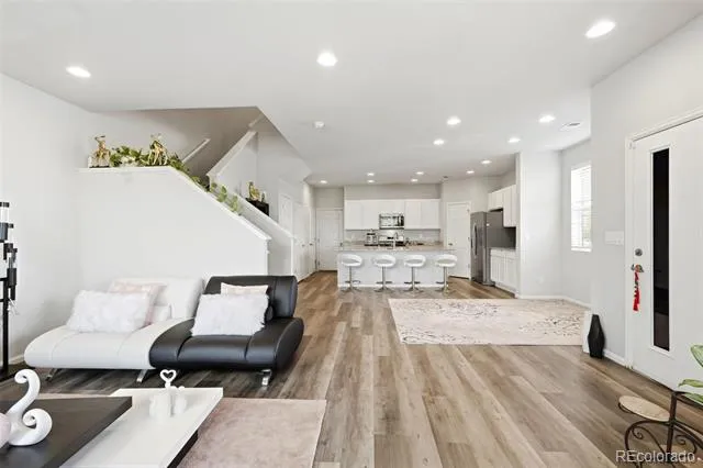 16291 Bolling Drive Denver, CO 80239