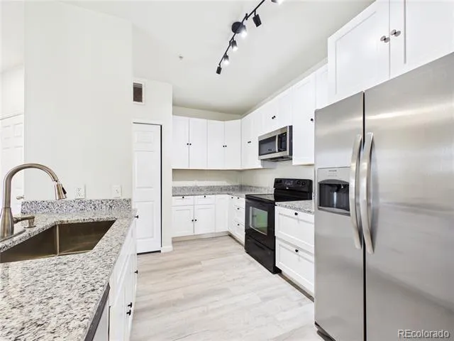 3890 S Dayton Street #107 Aurora, CO 80014