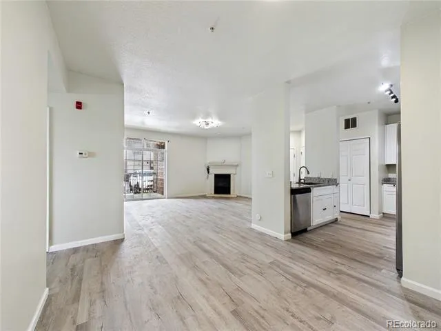 3890 S Dayton Street #107 Aurora, CO 80014