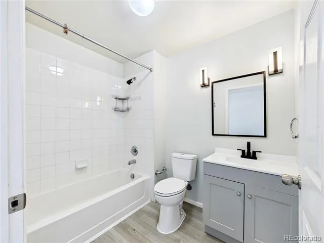 3890 S Dayton Street #107 Aurora, CO 80014