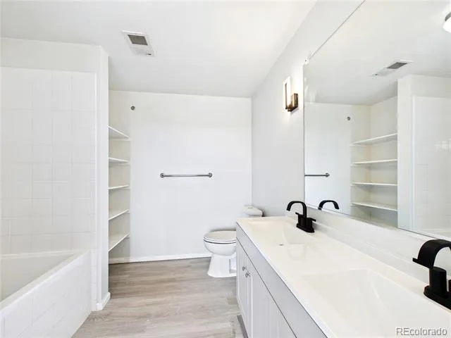 3890 S Dayton Street #107 Aurora, CO 80014