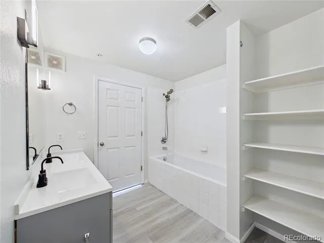 3890 S Dayton Street #107 Aurora, CO 80014