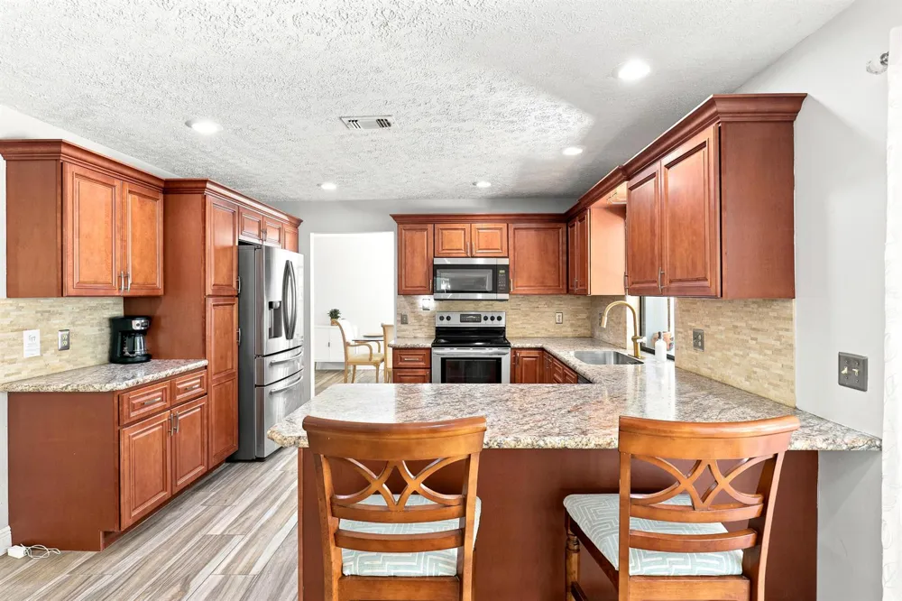 2526 SE Victory Avenue Port St. Lucie, FL 34952