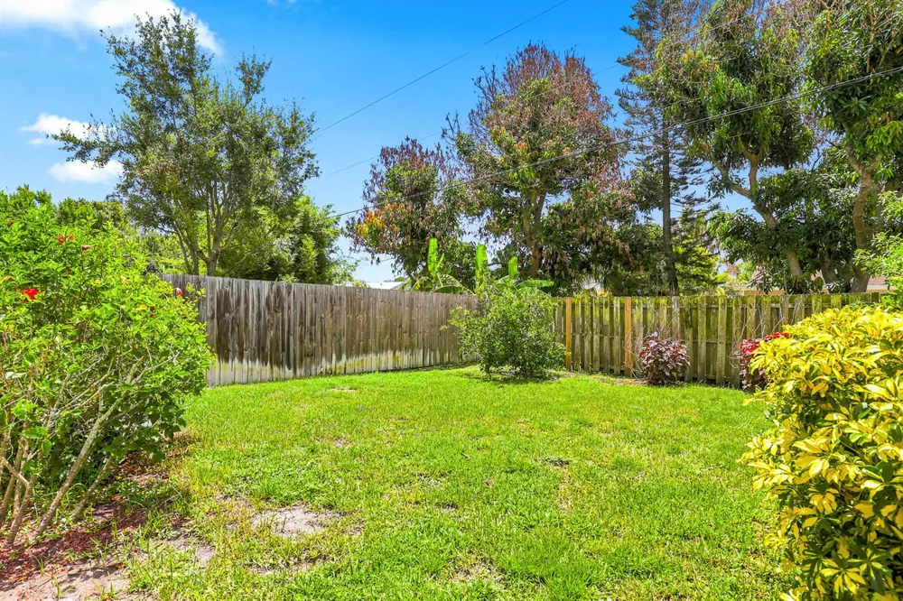 2526 SE Victory Avenue Port St. Lucie, FL 34952