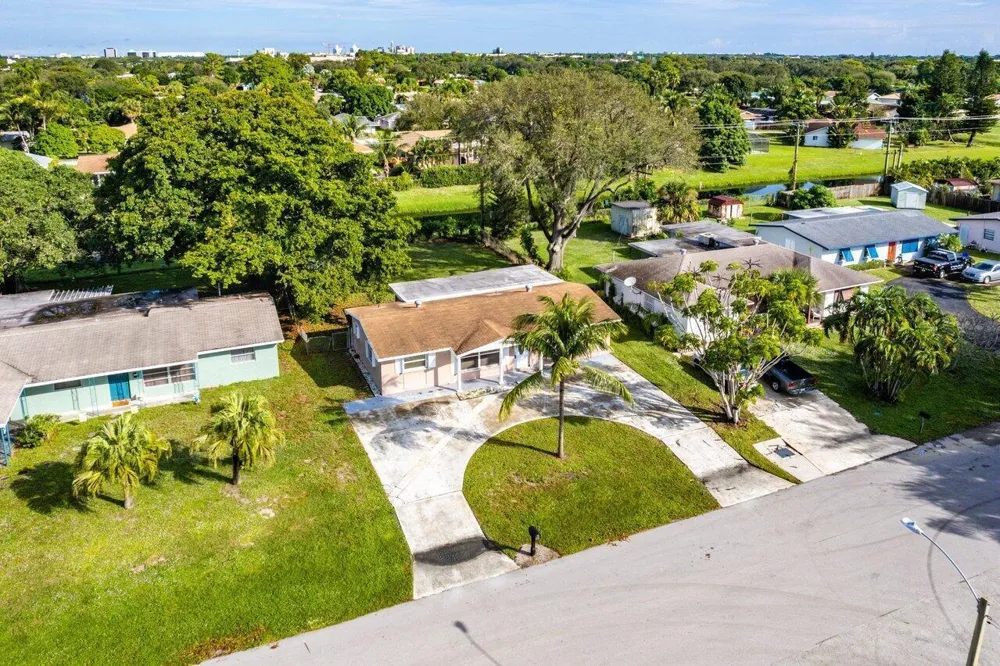 4271 Empress Street Palm Beach Gardens, FL 33410