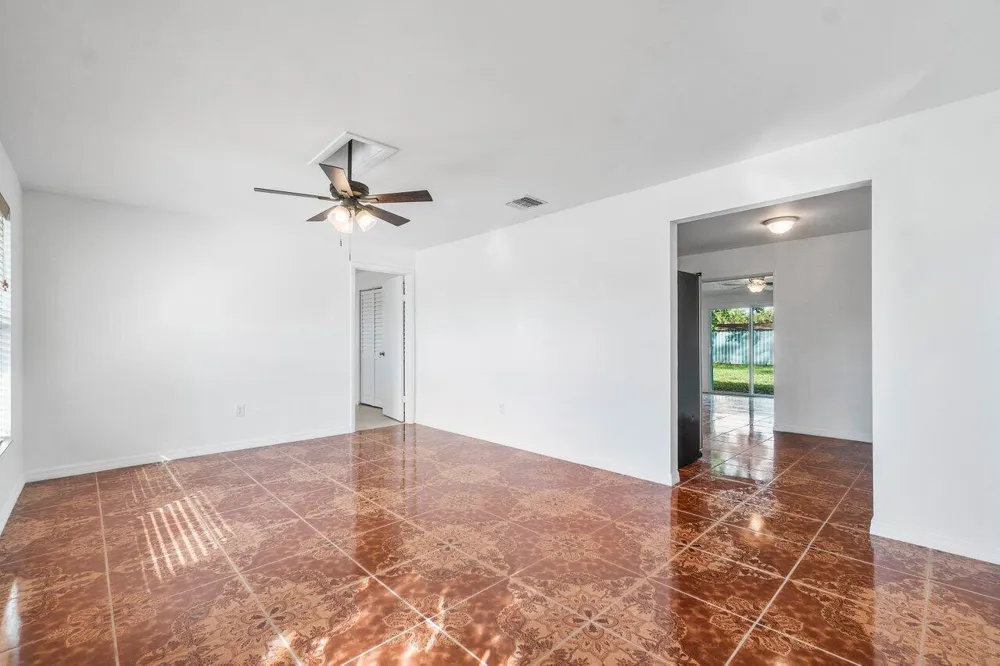 4271 Empress Street Palm Beach Gardens, FL 33410