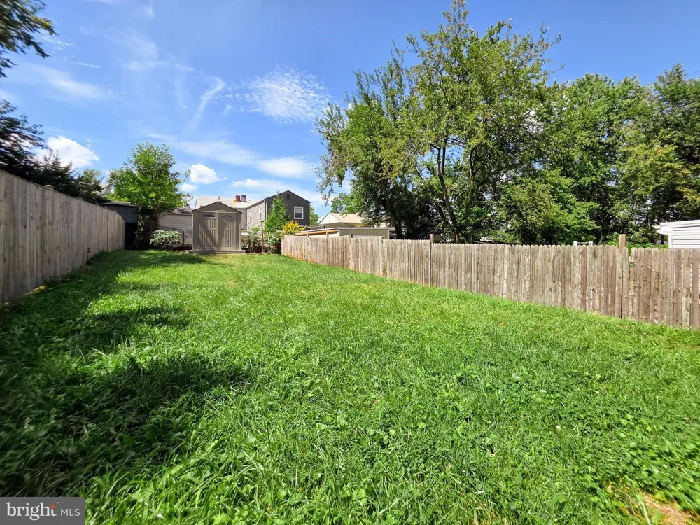 5818 FIFER DRIVE Alexandria, VA 22303