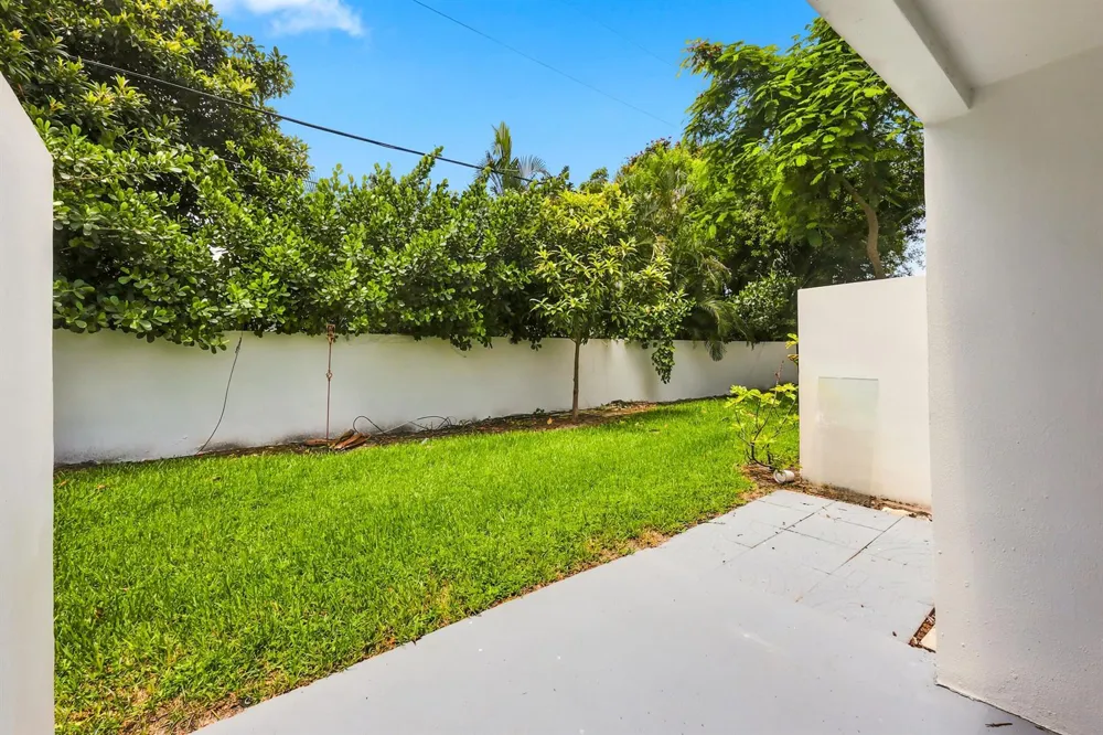 5120 Elmhurst Road #A West Palm Beach, FL 33417