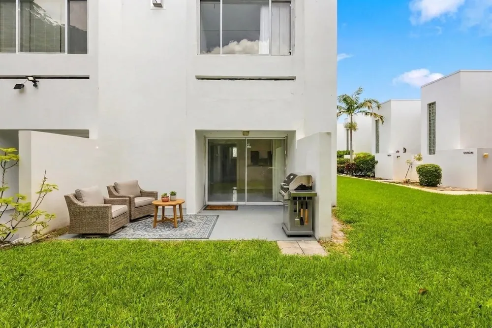 5120 Elmhurst Road #A West Palm Beach, FL 33417