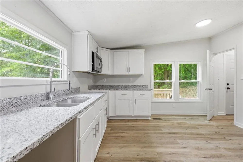 1402 Good Hope Drive Walnut Cove, NC 27052