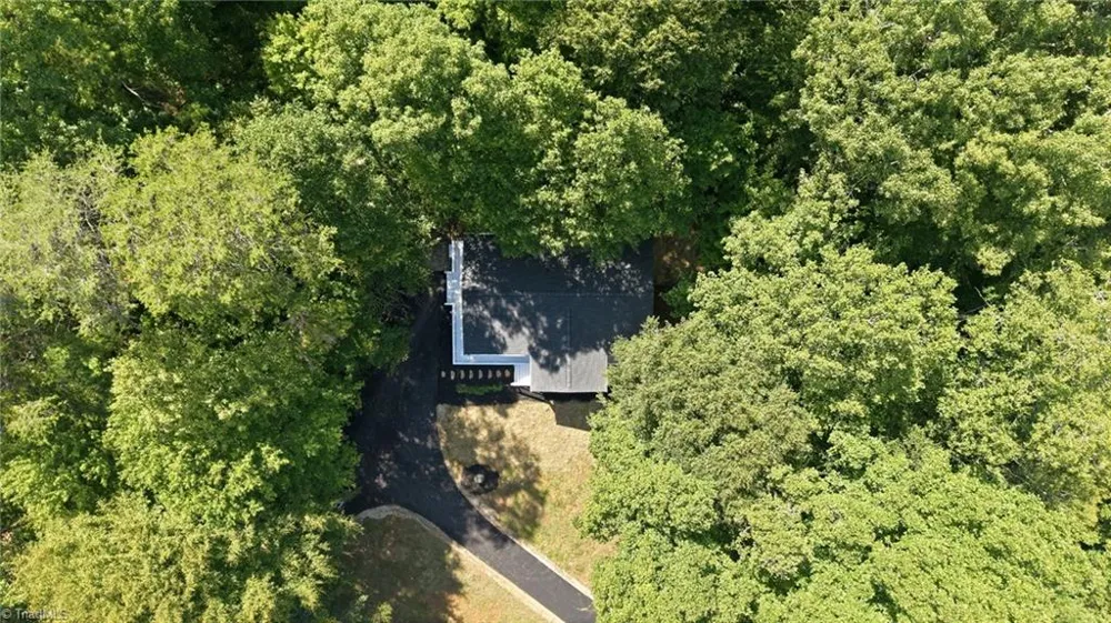 1402 Good Hope Drive Walnut Cove, NC 27052