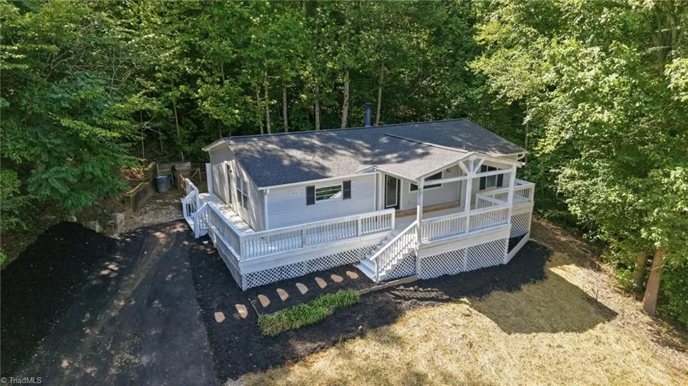 1402 Good Hope Drive Walnut Cove, NC 27052