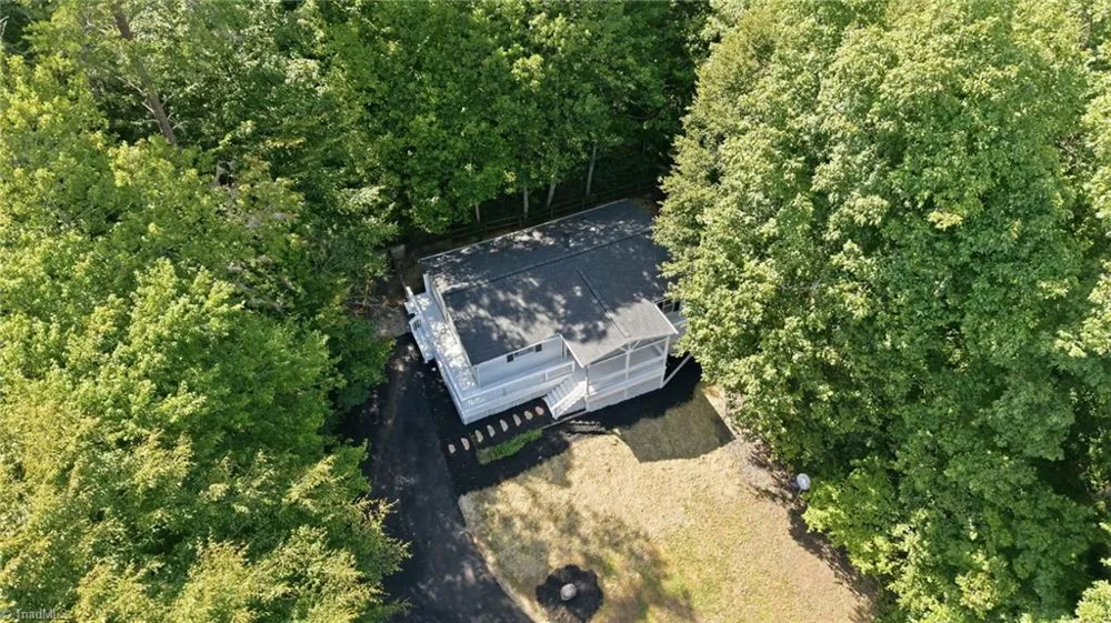 1402 Good Hope Drive Walnut Cove, NC 27052