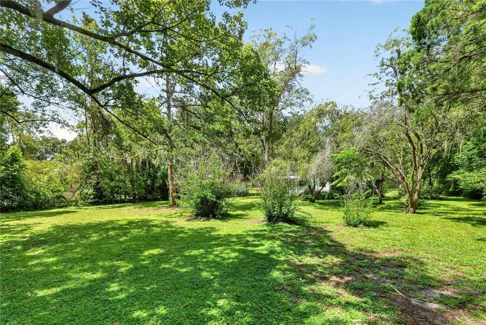 321 NE 11TH STREET Gainesville, FL 32601