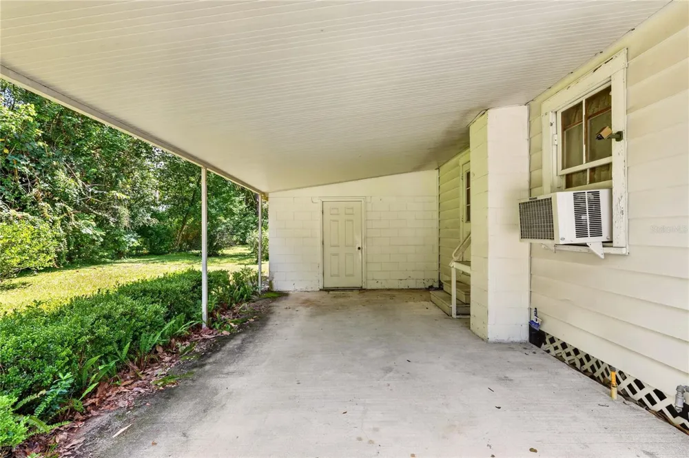 321 NE 11TH STREET Gainesville, FL 32601