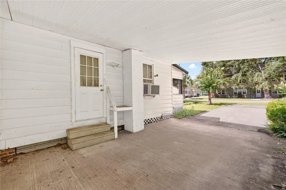 321 NE 11TH STREET Gainesville, FL 32601