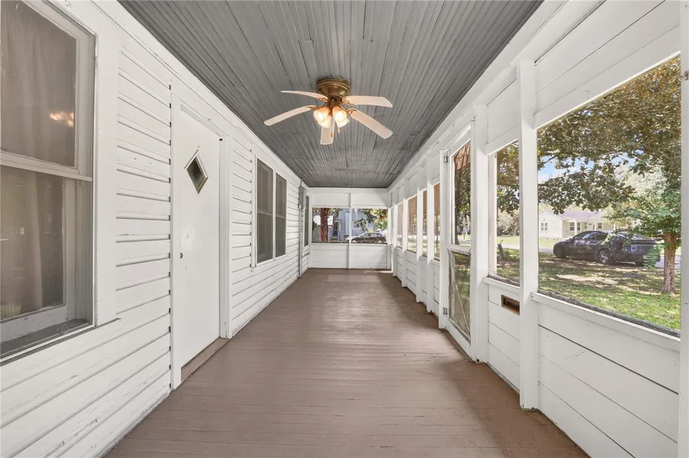 321 NE 11TH STREET Gainesville, FL 32601