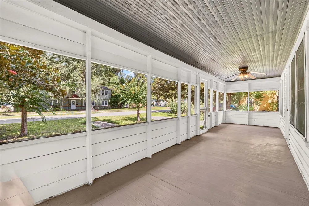321 NE 11TH STREET Gainesville, FL 32601