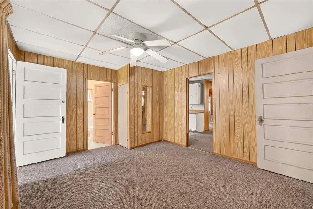 321 NE 11TH STREET Gainesville, FL 32601