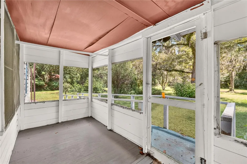 321 NE 11TH STREET Gainesville, FL 32601