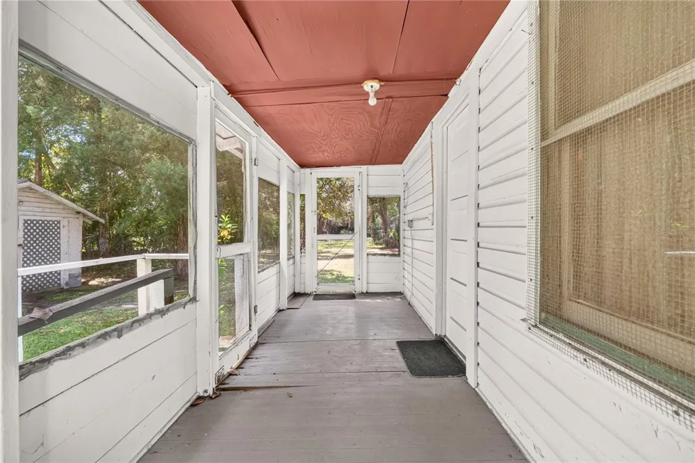 321 NE 11TH STREET Gainesville, FL 32601