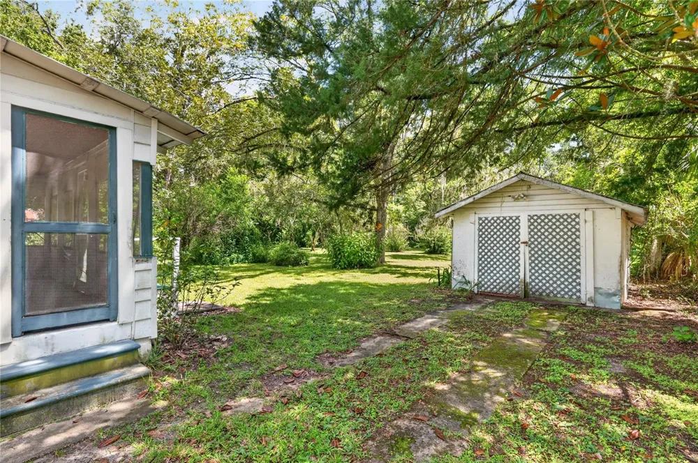 321 NE 11TH STREET Gainesville, FL 32601