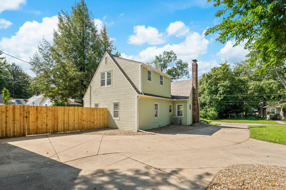 623 Vann Street Niles City, MI 49120