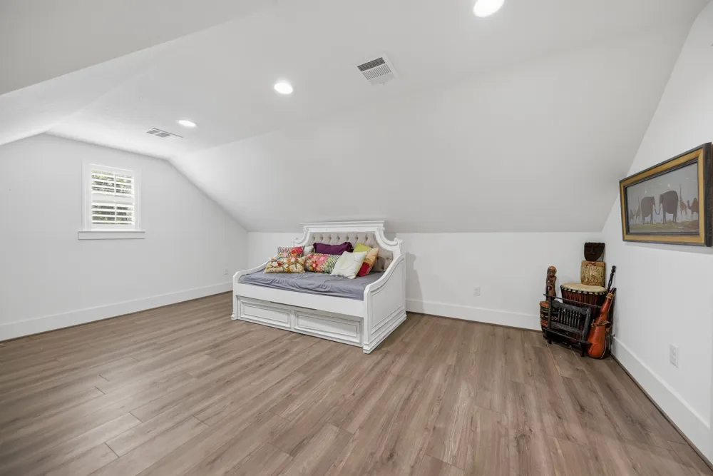 419 S Main Street La Grange, TX 78945