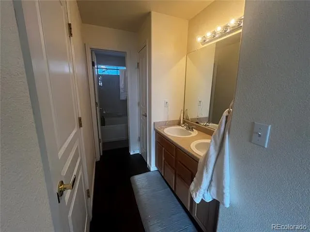 16901 E Warren Place #B Aurora, CO 80013