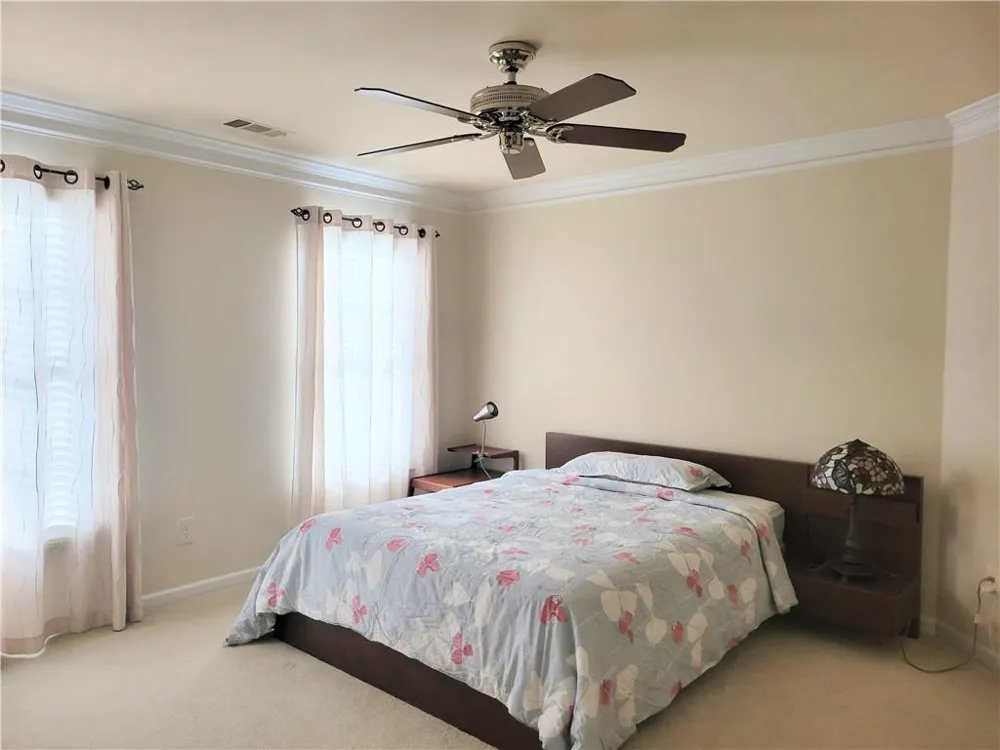 2825 Gleneagles Pointe Alpharetta, GA 30005