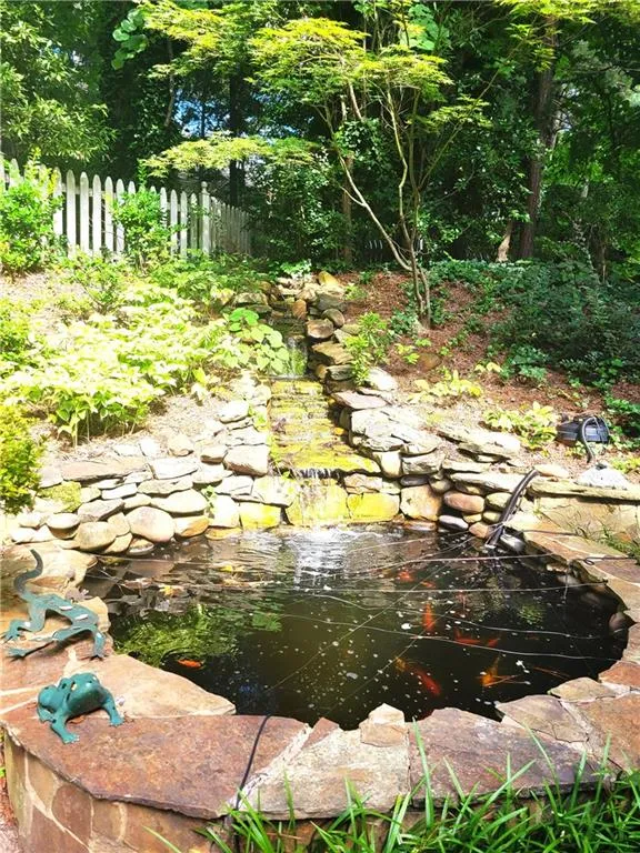2825 Gleneagles Pointe Alpharetta, GA 30005