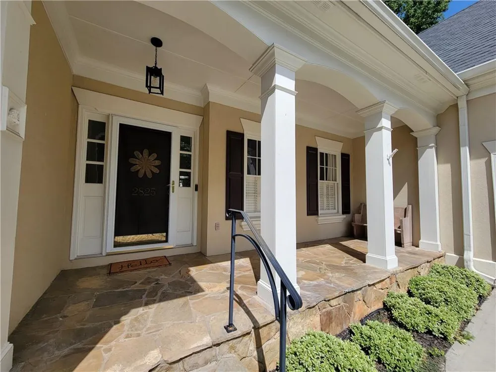 2825 Gleneagles Pointe Alpharetta, GA 30005