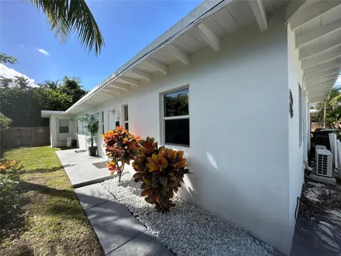 234 NE 5th Terrace