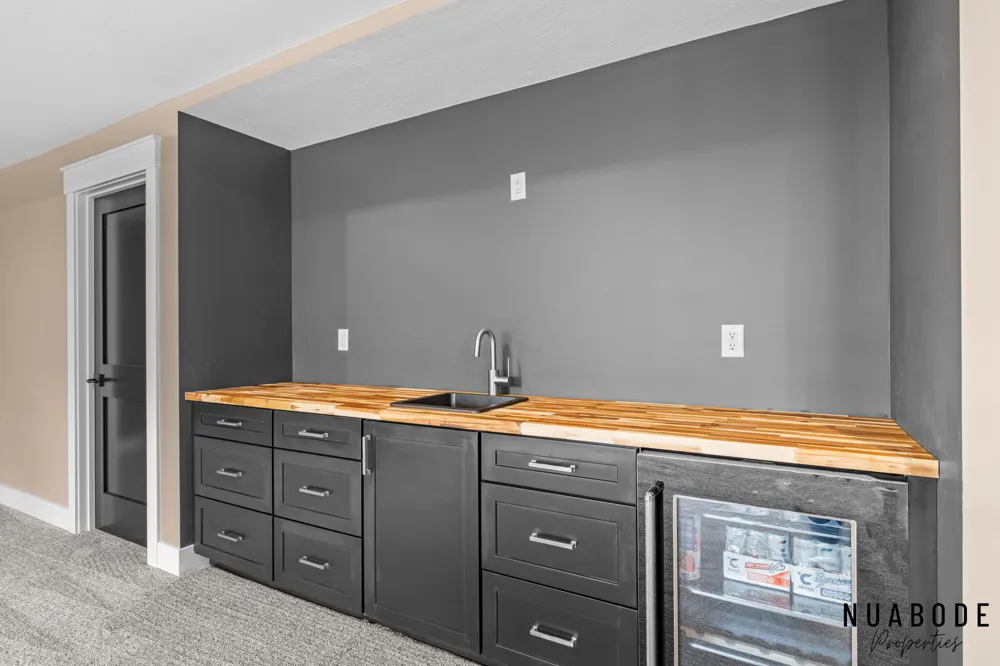 10150 26th Avenue NW Grand Rapids, MI 49534