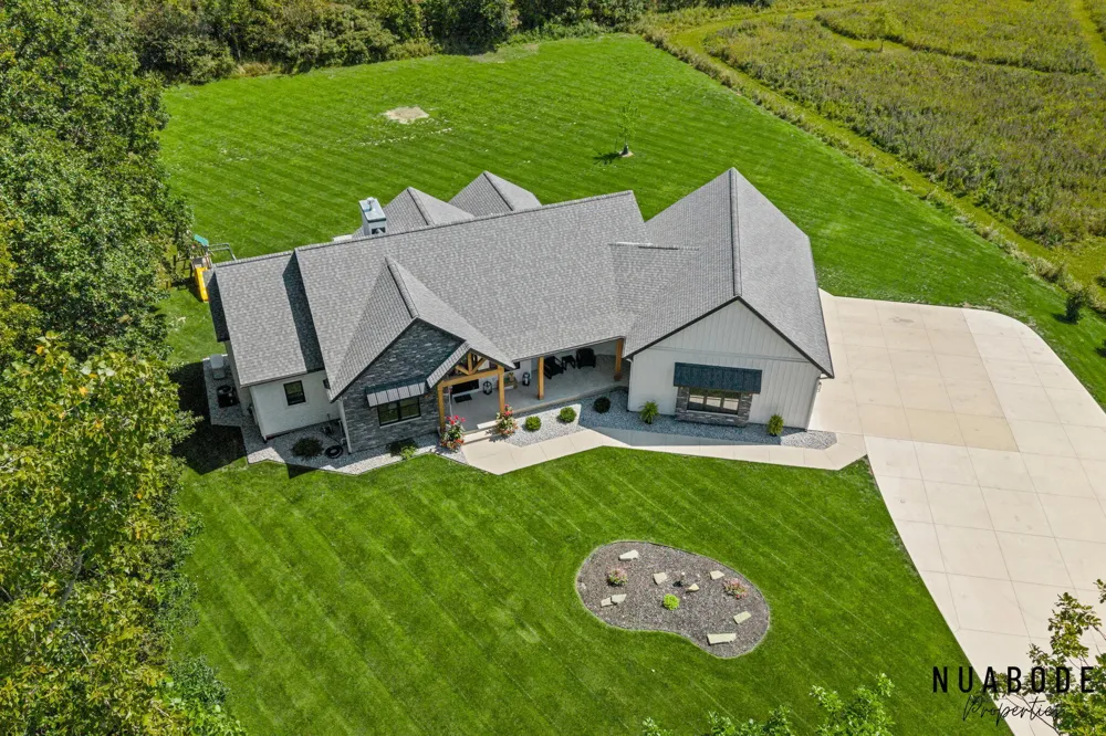 10150 26th Avenue NW Grand Rapids, MI 49534