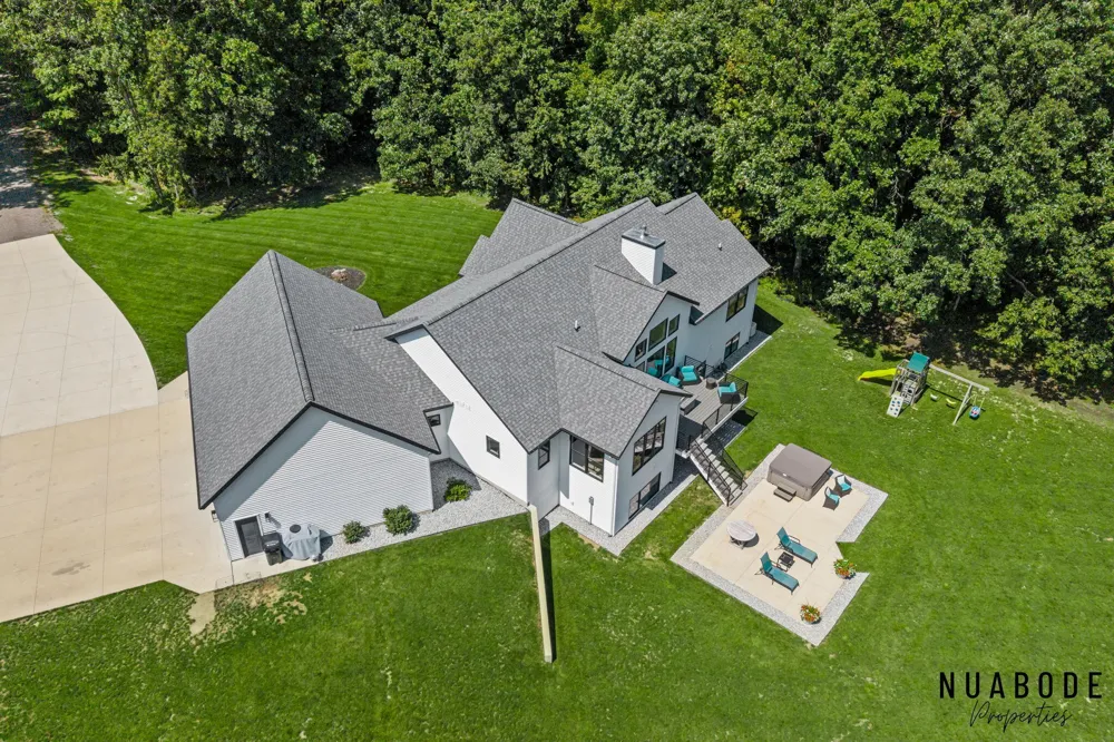 10150 26th Avenue NW Grand Rapids, MI 49534