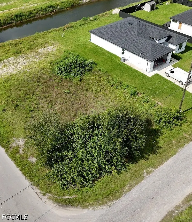 15th Street SW Lehigh Acres, FL 33976