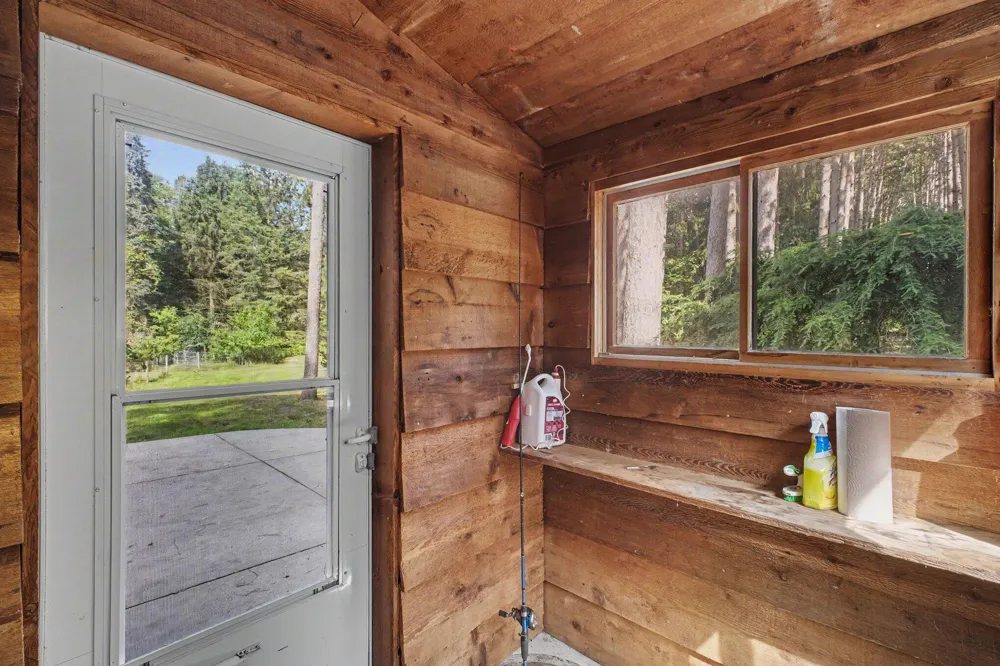 6404 Shearer Road Eureka Township, MI 48838